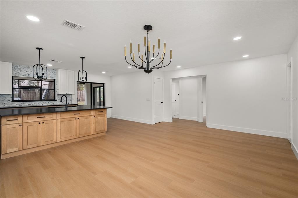 For Sale: $499,995 (3 beds, 2 baths, 1908 Square Feet)