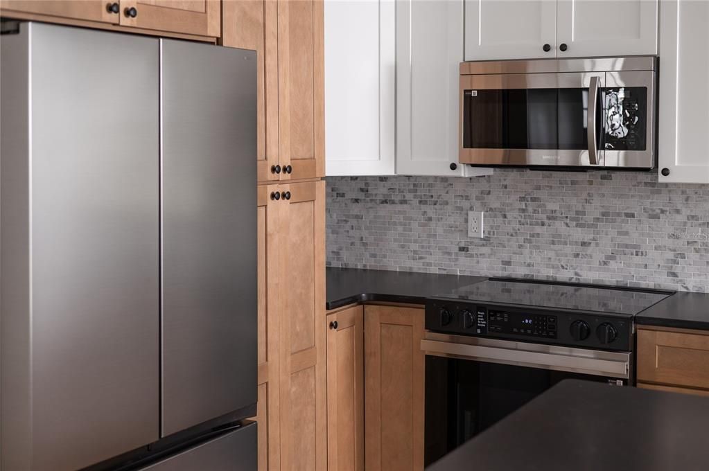 For Sale: $499,995 (3 beds, 2 baths, 1908 Square Feet)