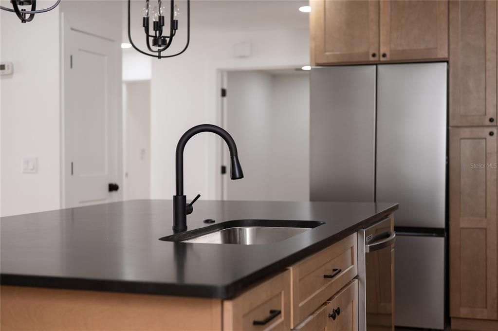 For Sale: $499,995 (3 beds, 2 baths, 1908 Square Feet)