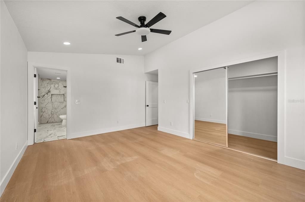 For Sale: $499,995 (3 beds, 2 baths, 1908 Square Feet)