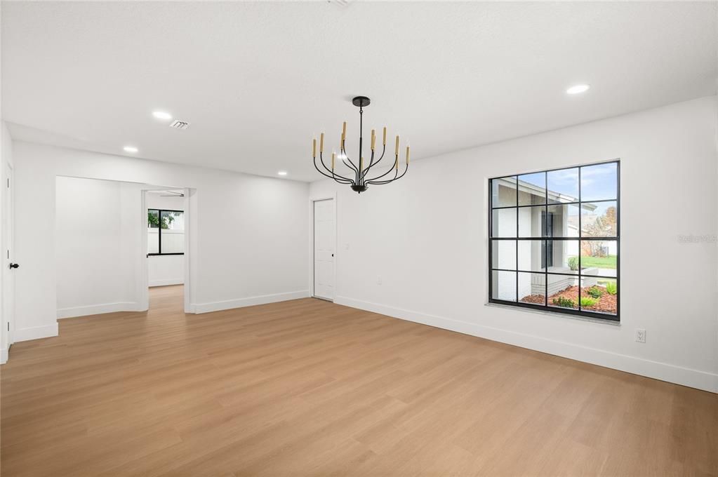 For Sale: $499,995 (3 beds, 2 baths, 1908 Square Feet)