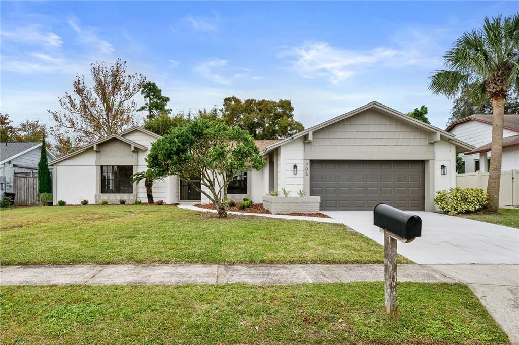 For Sale: $499,995 (3 beds, 2 baths, 1908 Square Feet)