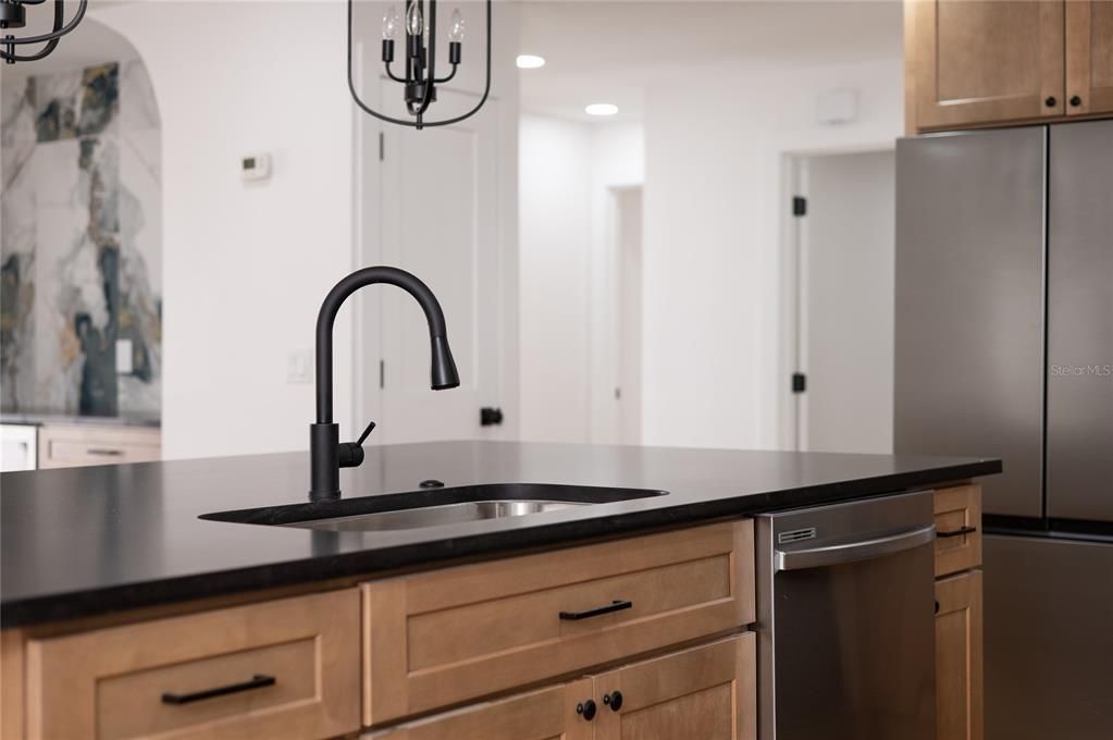 For Sale: $499,995 (3 beds, 2 baths, 1908 Square Feet)