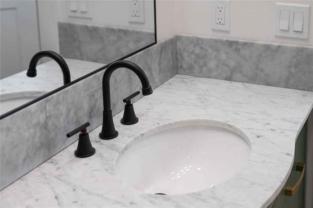 For Sale: $499,995 (3 beds, 2 baths, 1908 Square Feet)