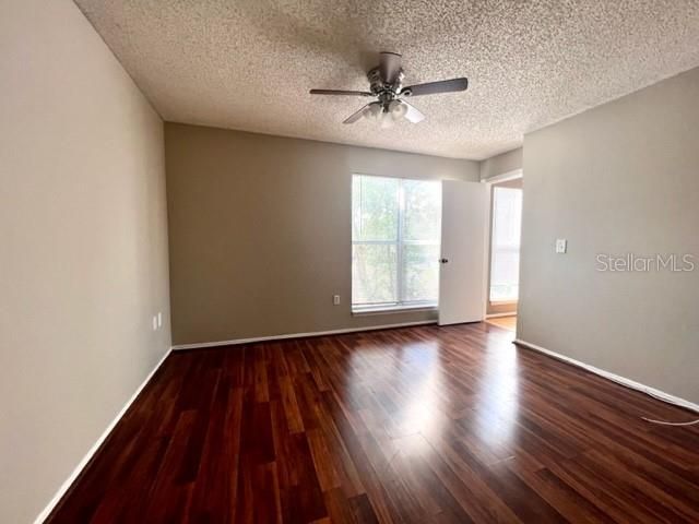 For Rent: $1,700 (2 beds, 2 baths, 995 Square Feet)