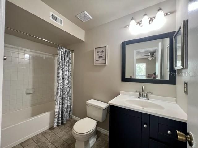 For Rent: $1,700 (2 beds, 2 baths, 995 Square Feet)