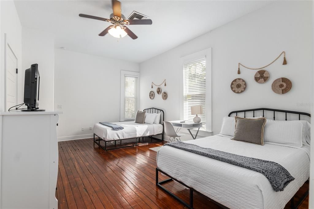 For Sale: $599,000 (4 beds, 3 baths, 3120 Square Feet)