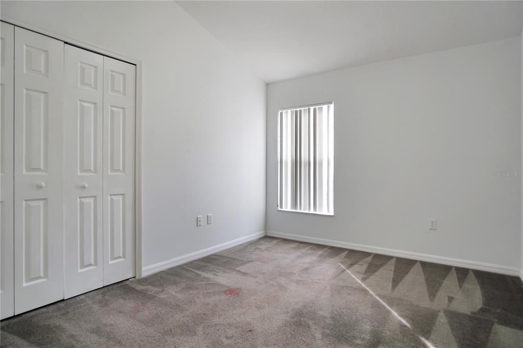 出租: $2,095 (4 贝兹, 3 浴室, 1998 平方英尺)