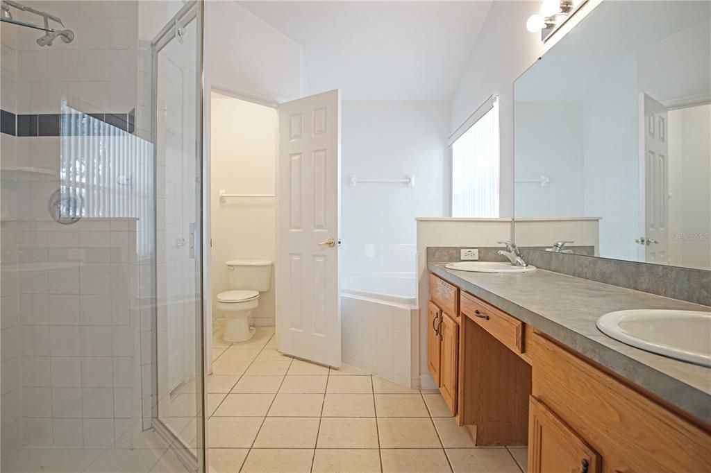 出租: $2,095 (4 贝兹, 3 浴室, 1998 平方英尺)