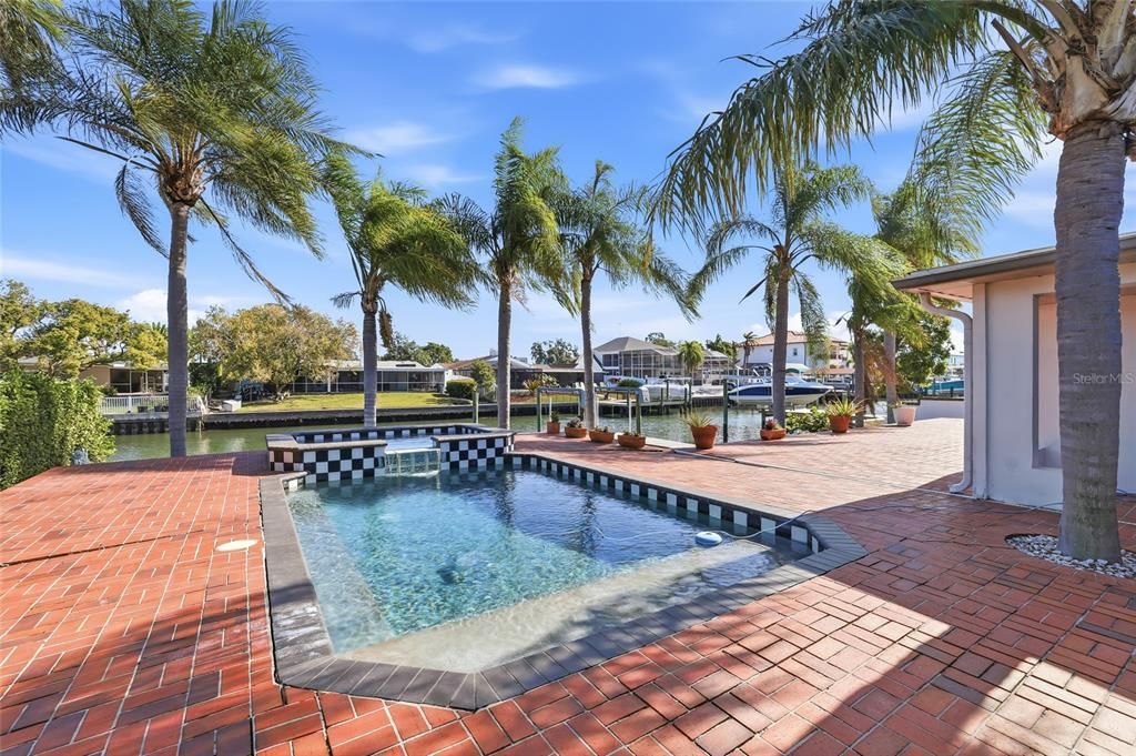 For Sale: $1,000,000 (3 beds, 2 baths, 2901 Square Feet)