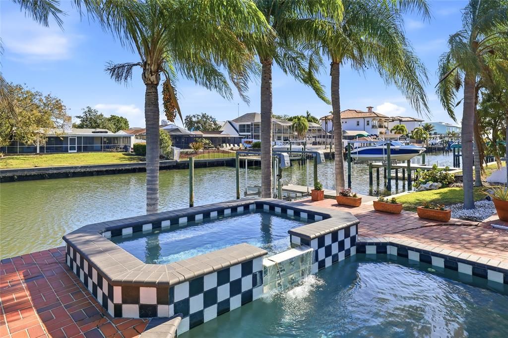 For Sale: $1,000,000 (3 beds, 2 baths, 2901 Square Feet)