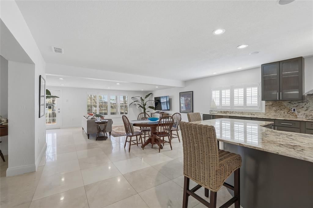 For Sale: $1,000,000 (3 beds, 2 baths, 2901 Square Feet)