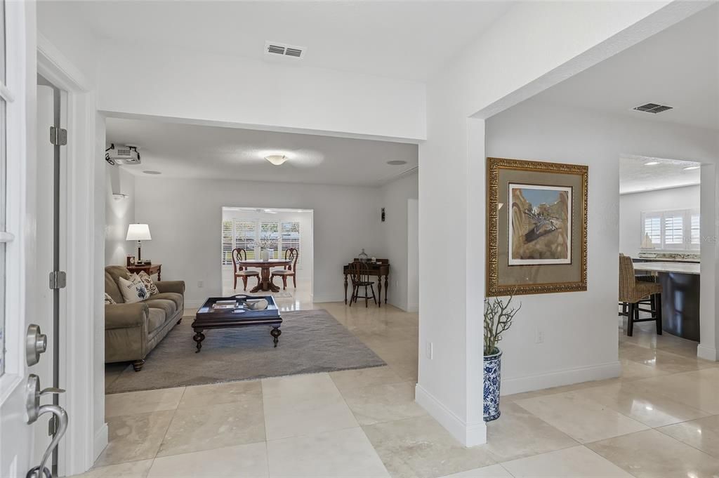 For Sale: $1,000,000 (3 beds, 2 baths, 2901 Square Feet)