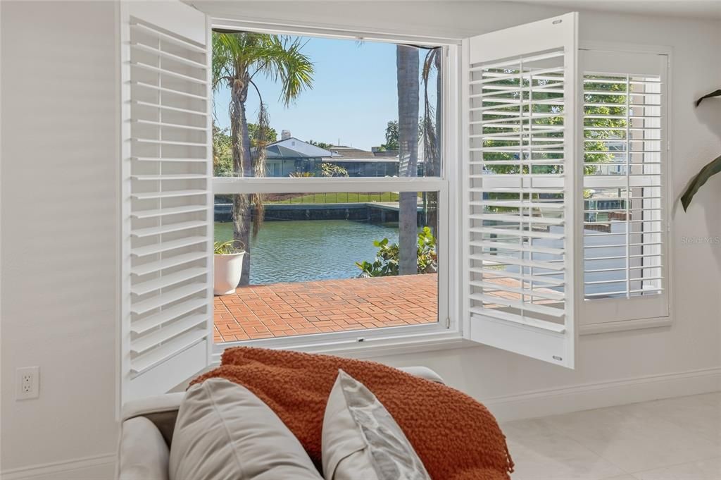 For Sale: $1,000,000 (3 beds, 2 baths, 2901 Square Feet)