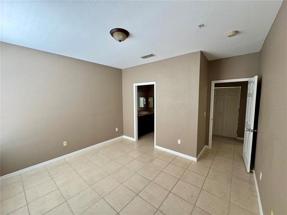 Activo con contrato: $175,000 (1 camas, 1 baños, 776 Pies cuadrados)