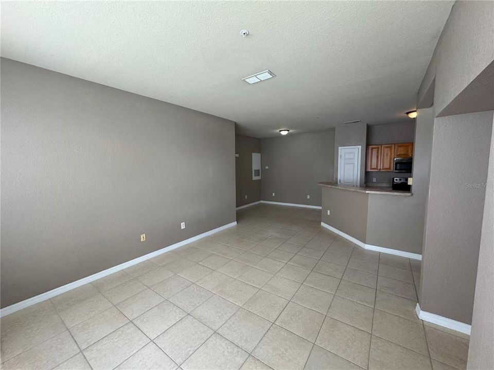 Activo con contrato: $175,000 (1 camas, 1 baños, 776 Pies cuadrados)