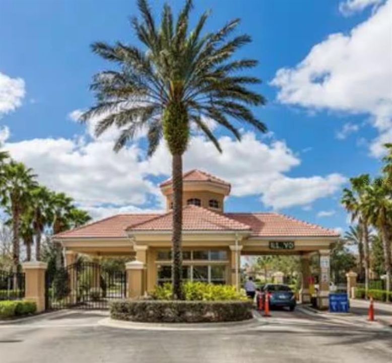 For Sale: $279,000 (2 beds, 2 baths, 1081 Square Feet)