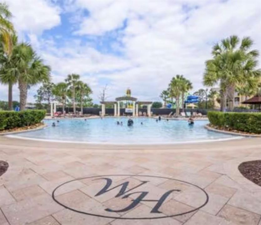 For Sale: $279,000 (2 beds, 2 baths, 1081 Square Feet)