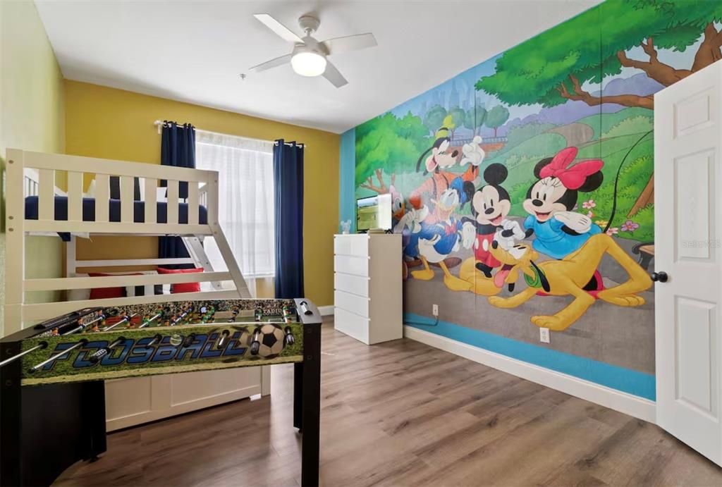 For Sale: $279,000 (2 beds, 2 baths, 1081 Square Feet)