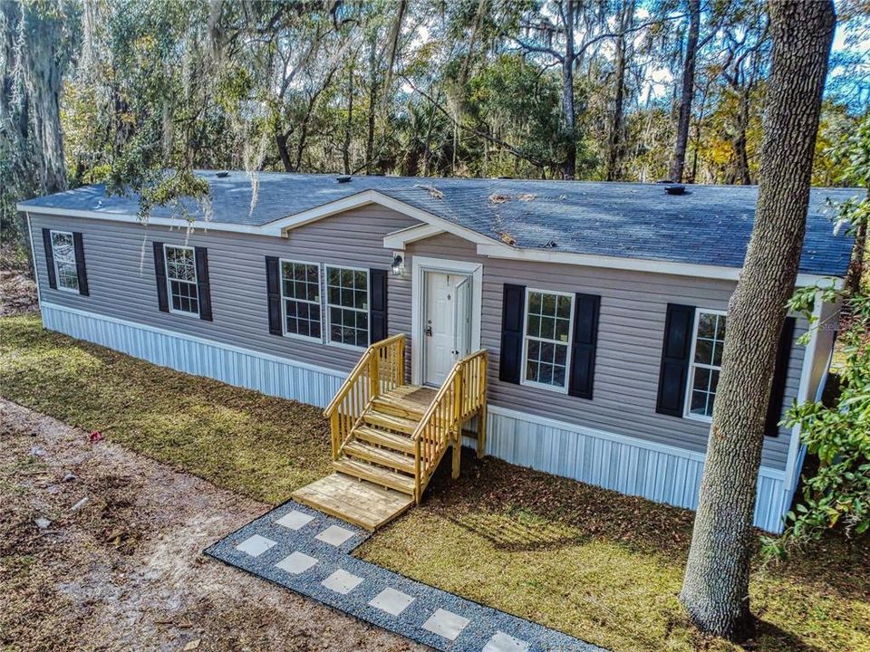 For Sale: $249,900 (3 beds, 2 baths, 1760 Square Feet)