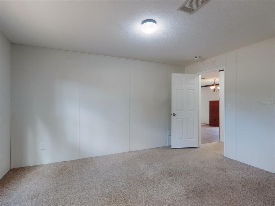 For Sale: $249,900 (3 beds, 2 baths, 1760 Square Feet)