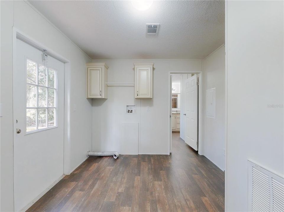 For Sale: $249,900 (3 beds, 2 baths, 1760 Square Feet)