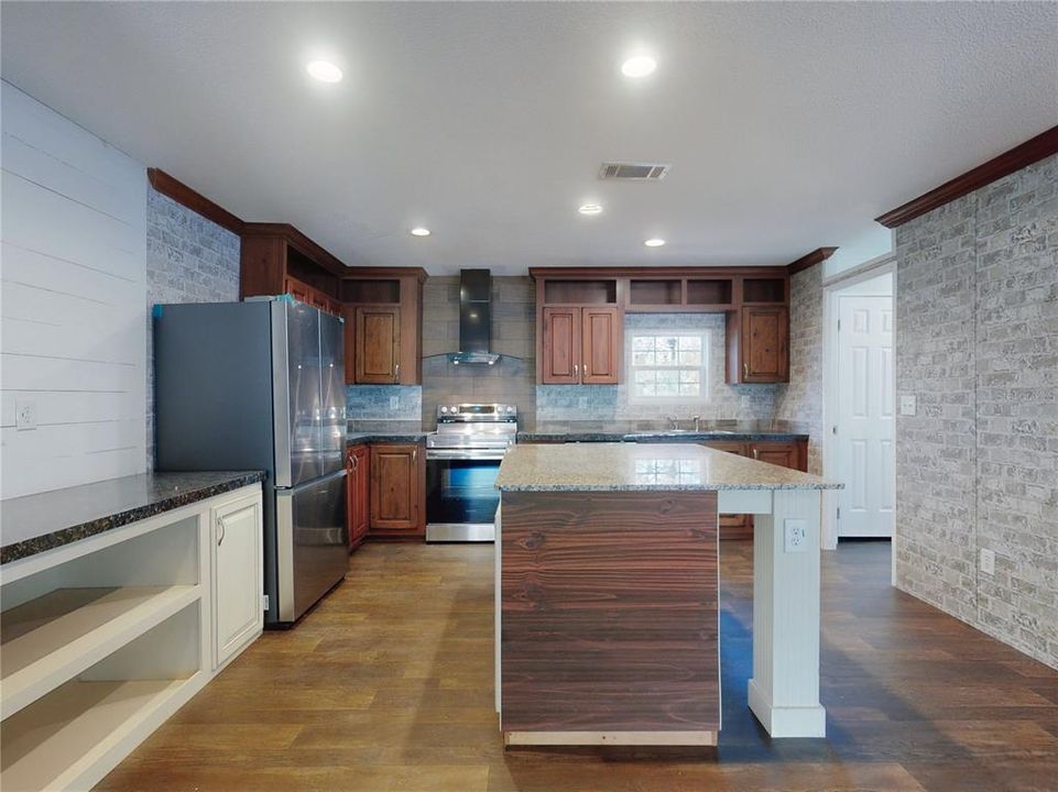 For Sale: $249,900 (3 beds, 2 baths, 1760 Square Feet)