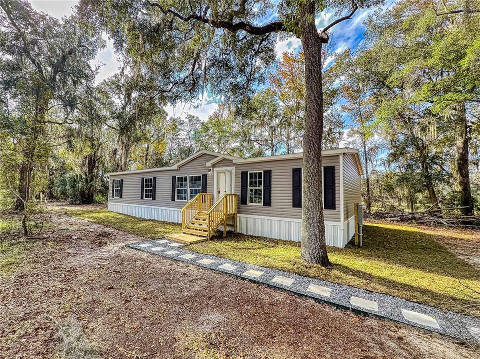 For Sale: $249,900 (3 beds, 2 baths, 1760 Square Feet)