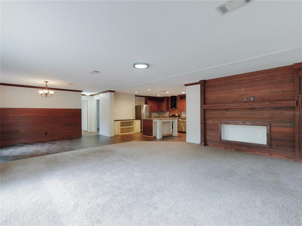 For Sale: $249,900 (3 beds, 2 baths, 1760 Square Feet)