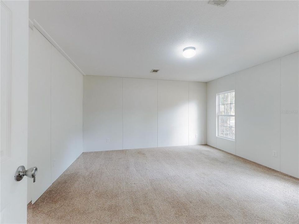 For Sale: $249,900 (3 beds, 2 baths, 1760 Square Feet)