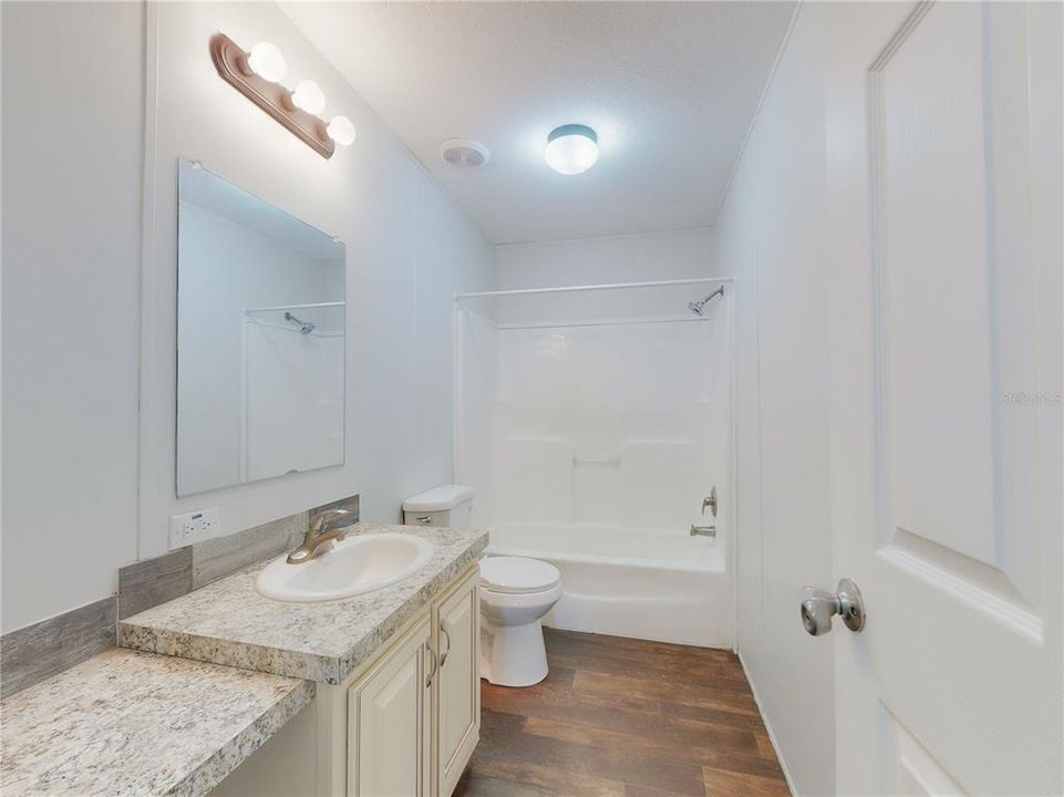 For Sale: $249,900 (3 beds, 2 baths, 1760 Square Feet)