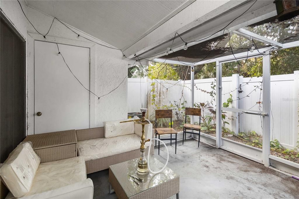 For Sale: $225,000 (2 beds, 2 baths, 1230 Square Feet)