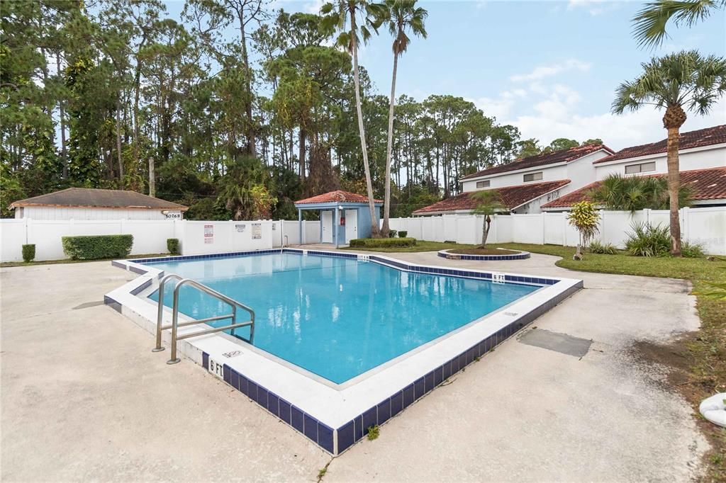 For Sale: $225,000 (2 beds, 2 baths, 1230 Square Feet)