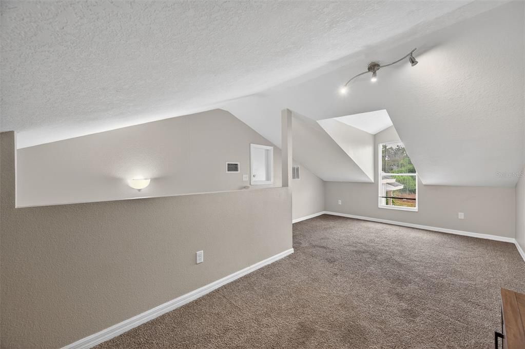 待售: $295,000 (3 贝兹, 2 浴室, 1254 平方英尺)