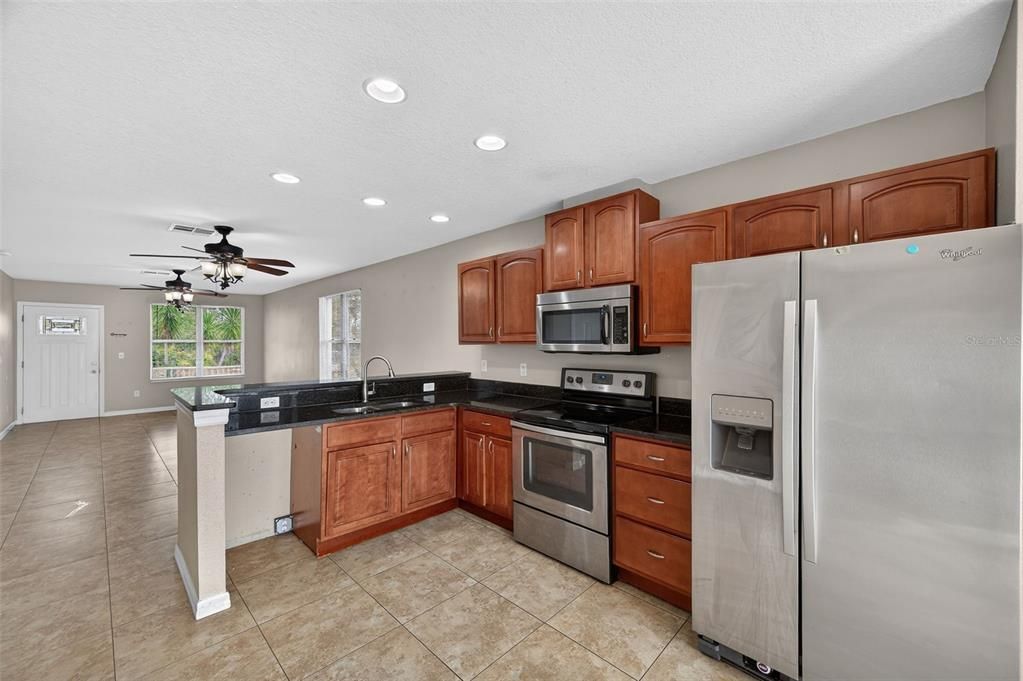 待售: $295,000 (3 贝兹, 2 浴室, 1254 平方英尺)