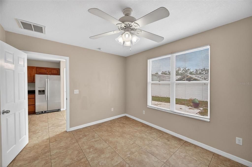 待售: $295,000 (3 贝兹, 2 浴室, 1254 平方英尺)