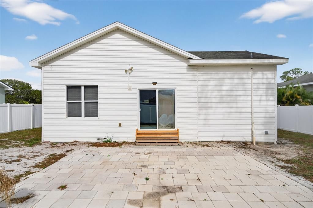 待售: $295,000 (3 贝兹, 2 浴室, 1254 平方英尺)