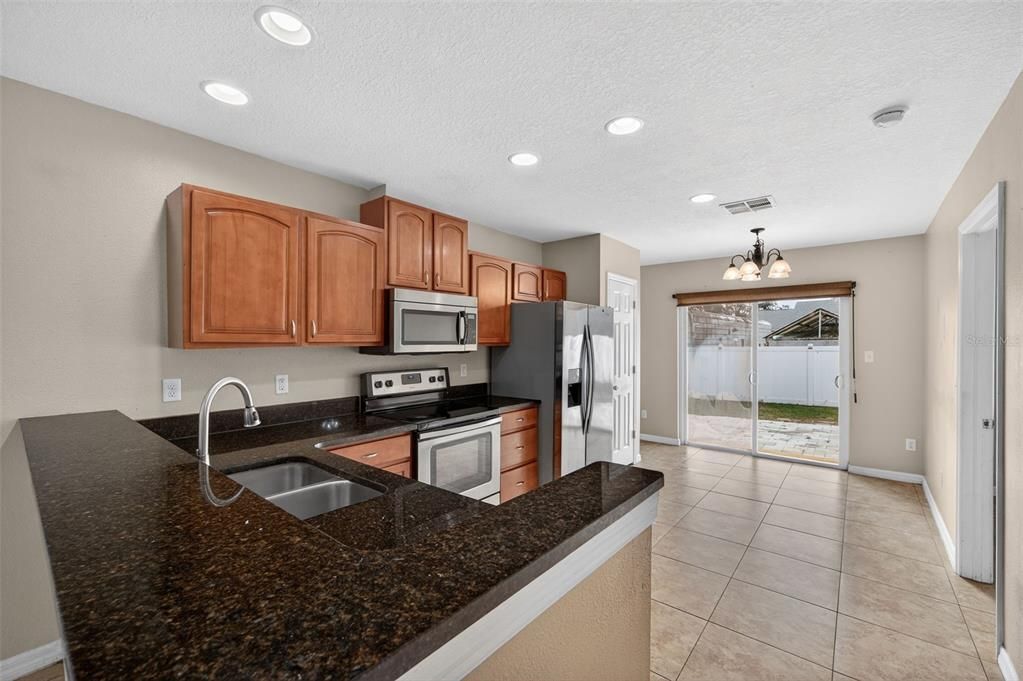 待售: $295,000 (3 贝兹, 2 浴室, 1254 平方英尺)