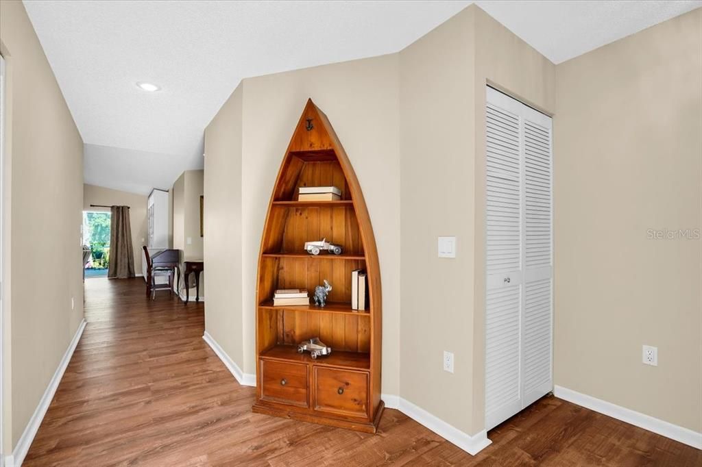 待售: $437,000 (3 贝兹, 2 浴室, 2167 平方英尺)