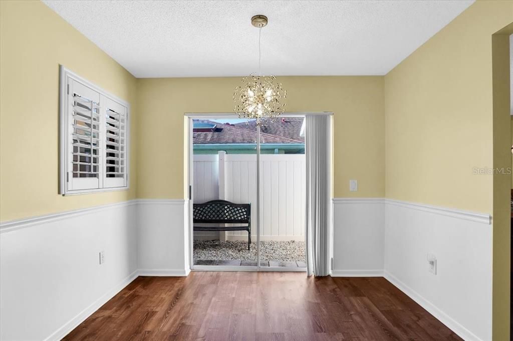 待售: $437,000 (3 贝兹, 2 浴室, 2167 平方英尺)