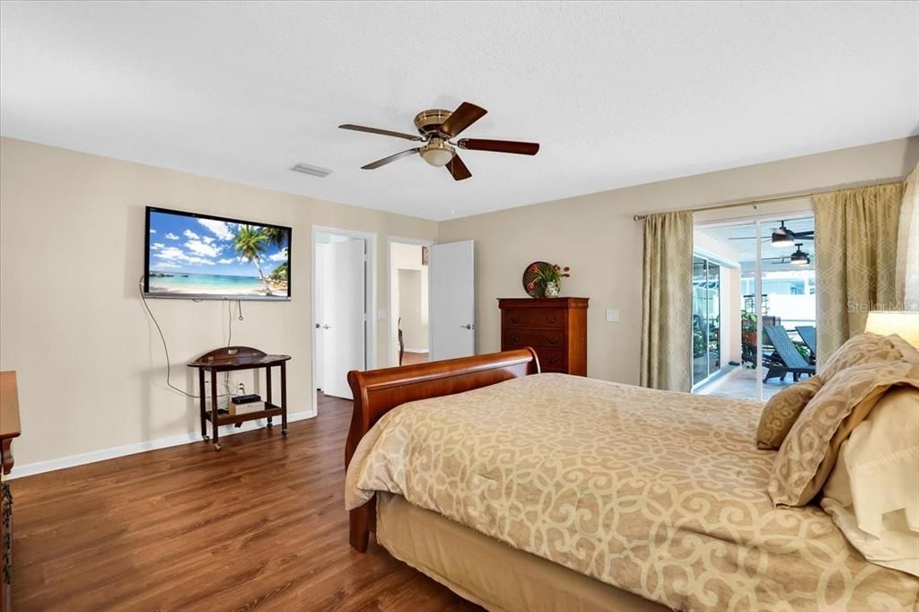 待售: $437,000 (3 贝兹, 2 浴室, 2167 平方英尺)