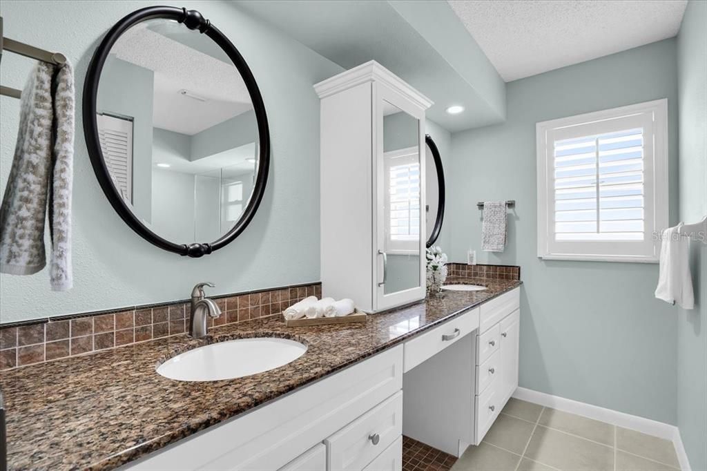 待售: $437,000 (3 贝兹, 2 浴室, 2167 平方英尺)