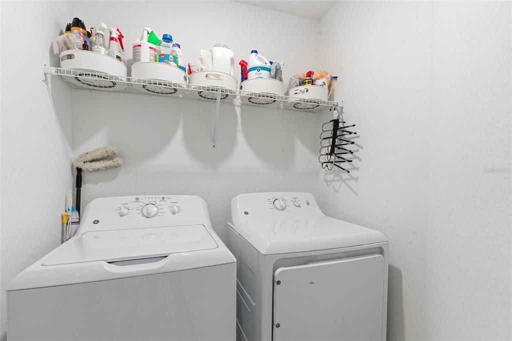 待售: $309,000 (3 贝兹, 2 浴室, 1407 平方英尺)