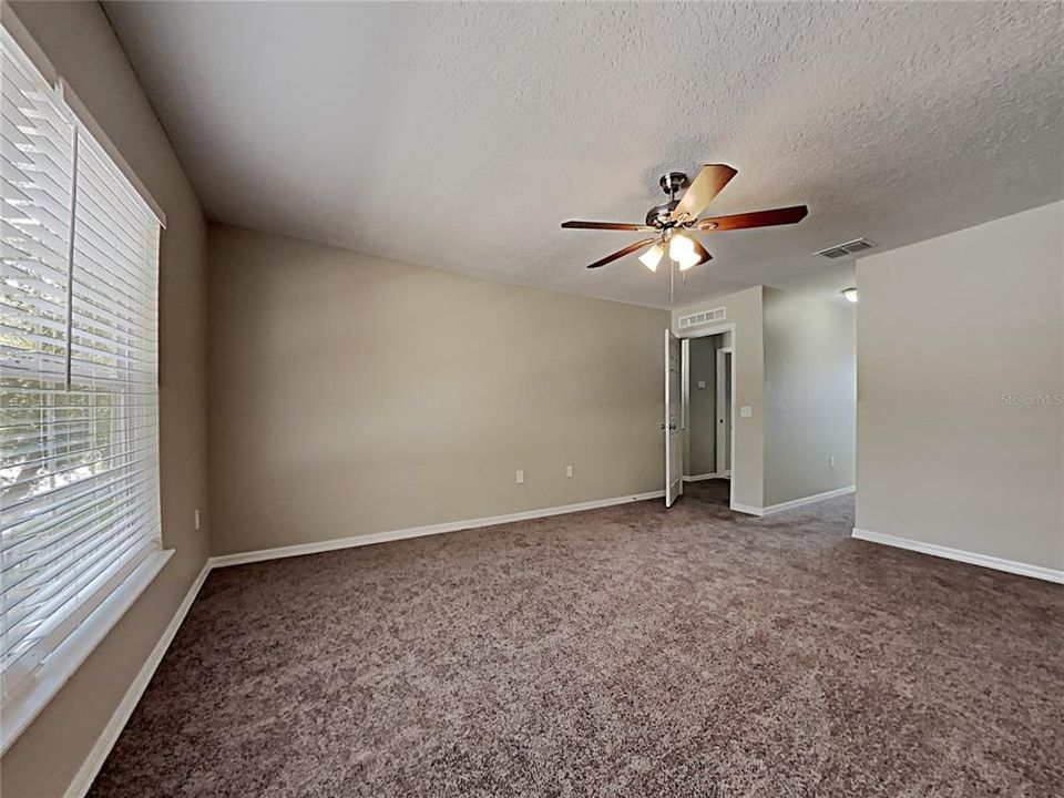 For Sale: $425,000 (3 beds, 2 baths, 2354 Square Feet)