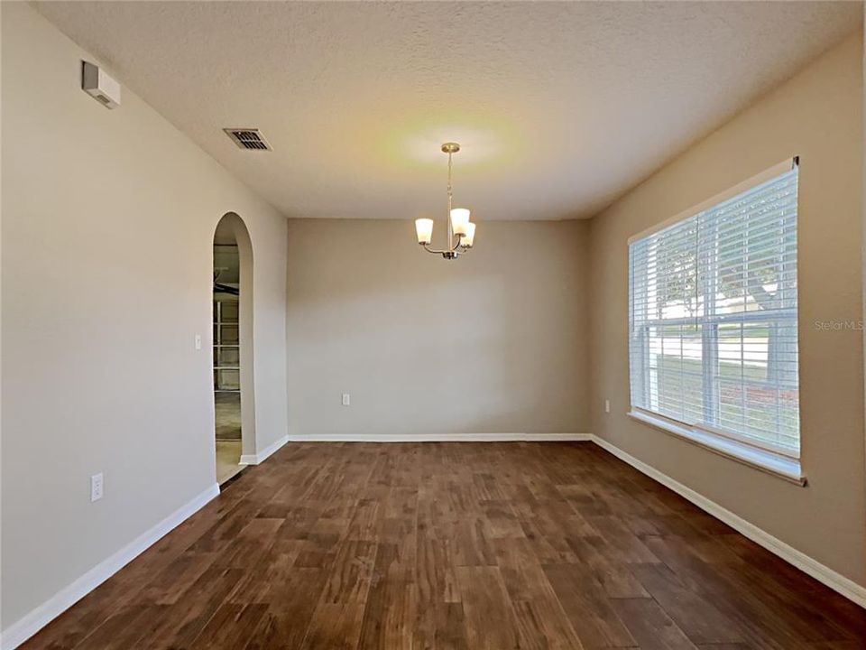 For Sale: $425,000 (3 beds, 2 baths, 2354 Square Feet)