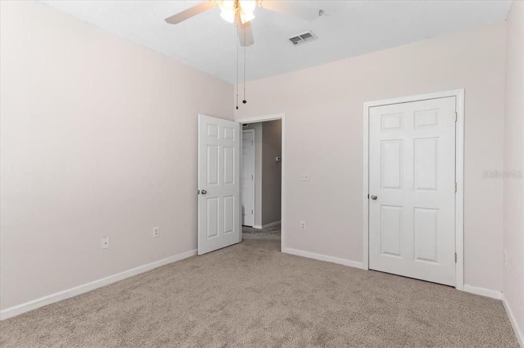 For Sale: $195,000 (2 beds, 1 baths, 1008 Square Feet)