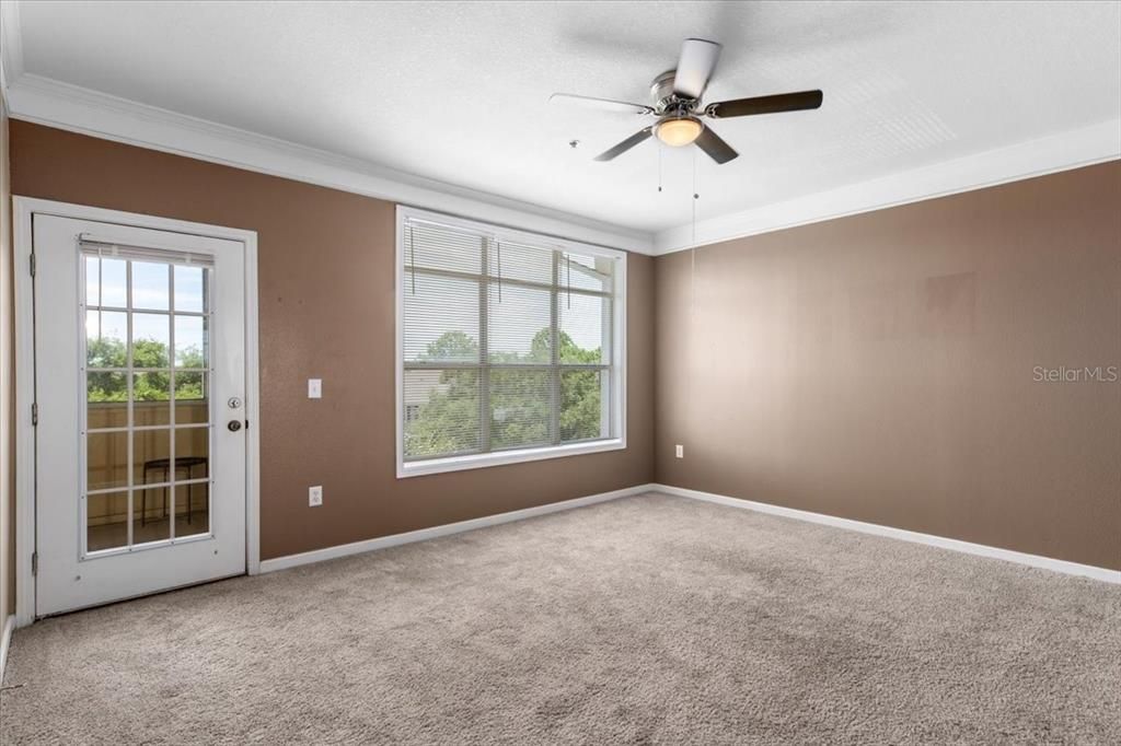 For Sale: $195,000 (2 beds, 1 baths, 1008 Square Feet)