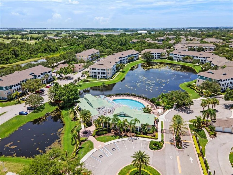 For Sale: $195,000 (2 beds, 1 baths, 1008 Square Feet)