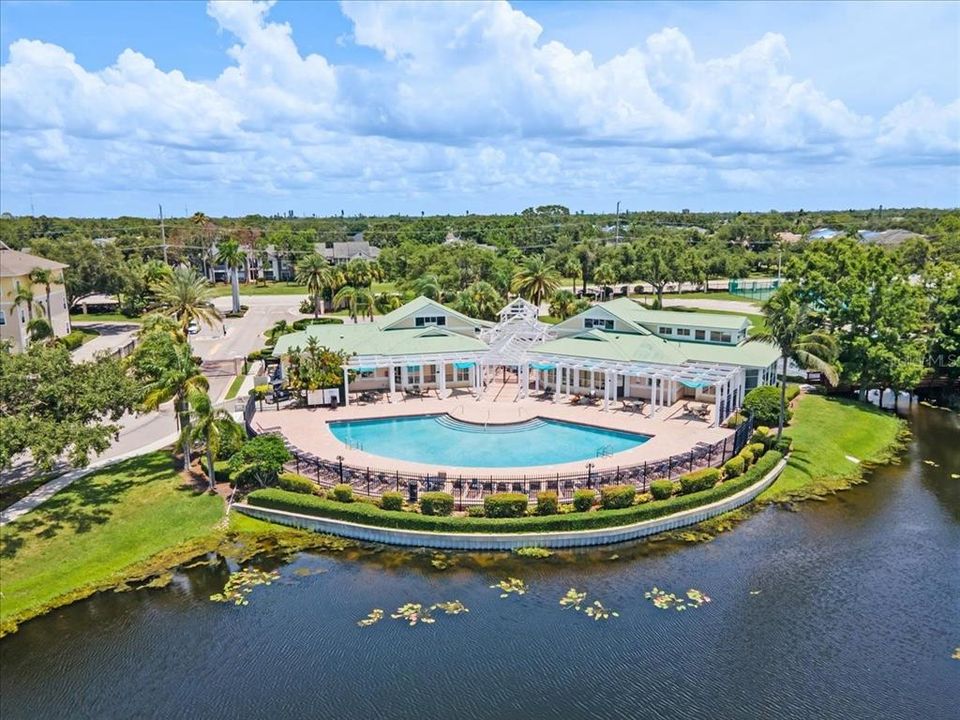 For Sale: $195,000 (2 beds, 1 baths, 1008 Square Feet)