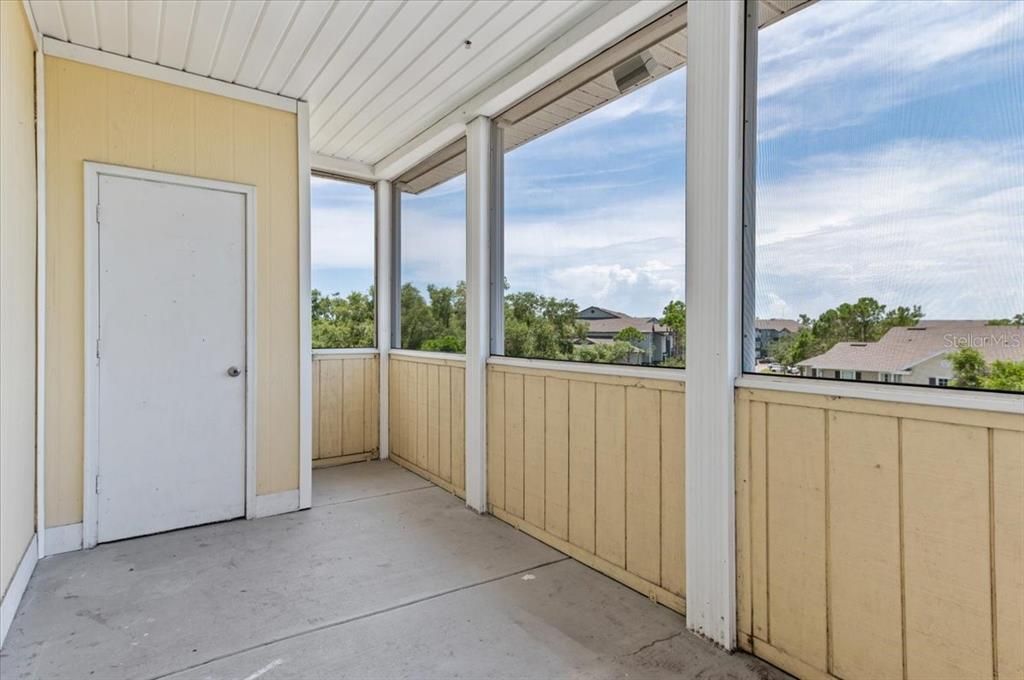 For Sale: $195,000 (2 beds, 1 baths, 1008 Square Feet)